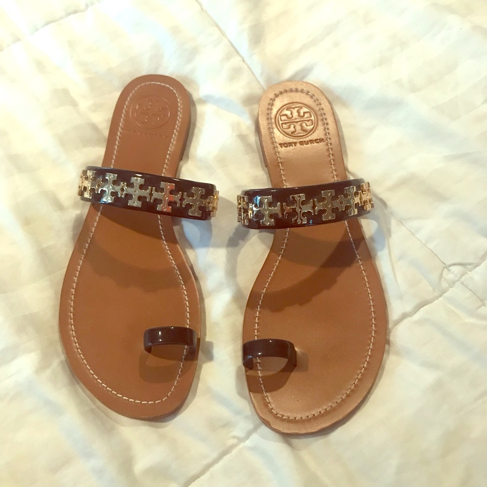 Tory Birch logo sandal